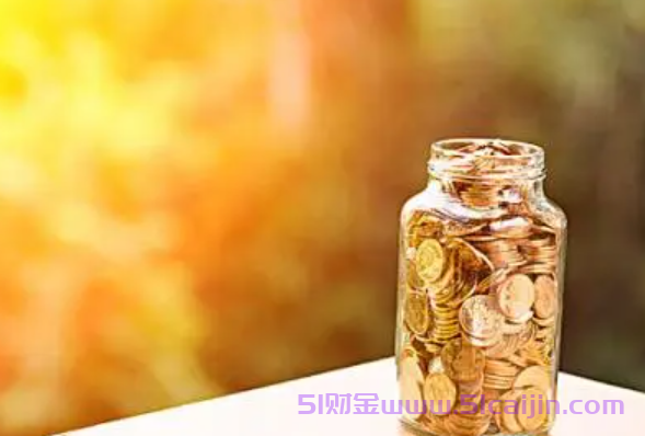 中信小白卡是金卡吗?小白青春卡上征信吗？-第1张图片-51财金